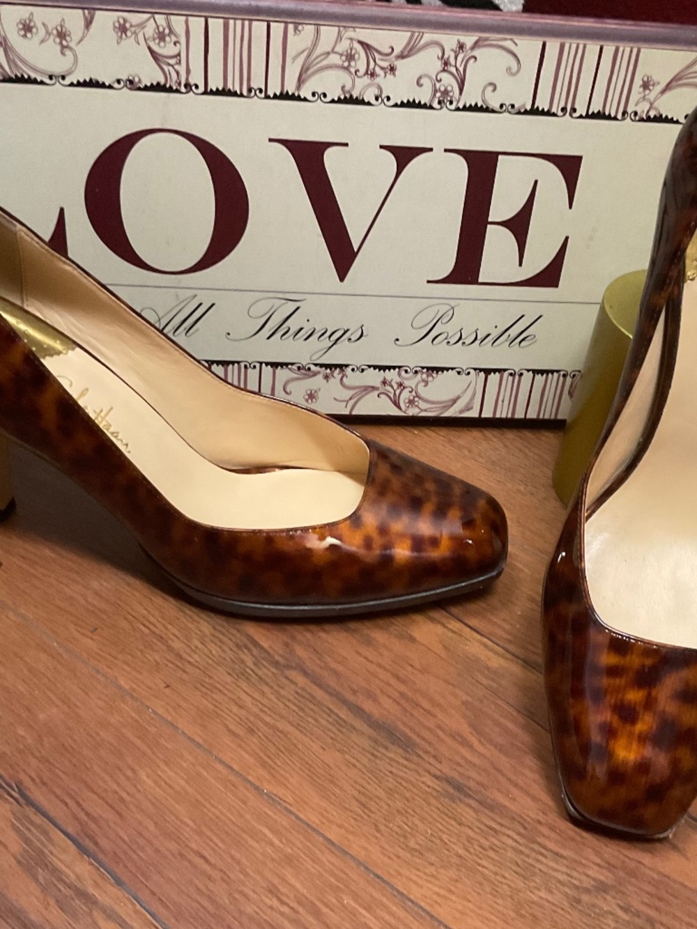 VINTAGE COLE HAAN TORTOISE Patent Leather heels